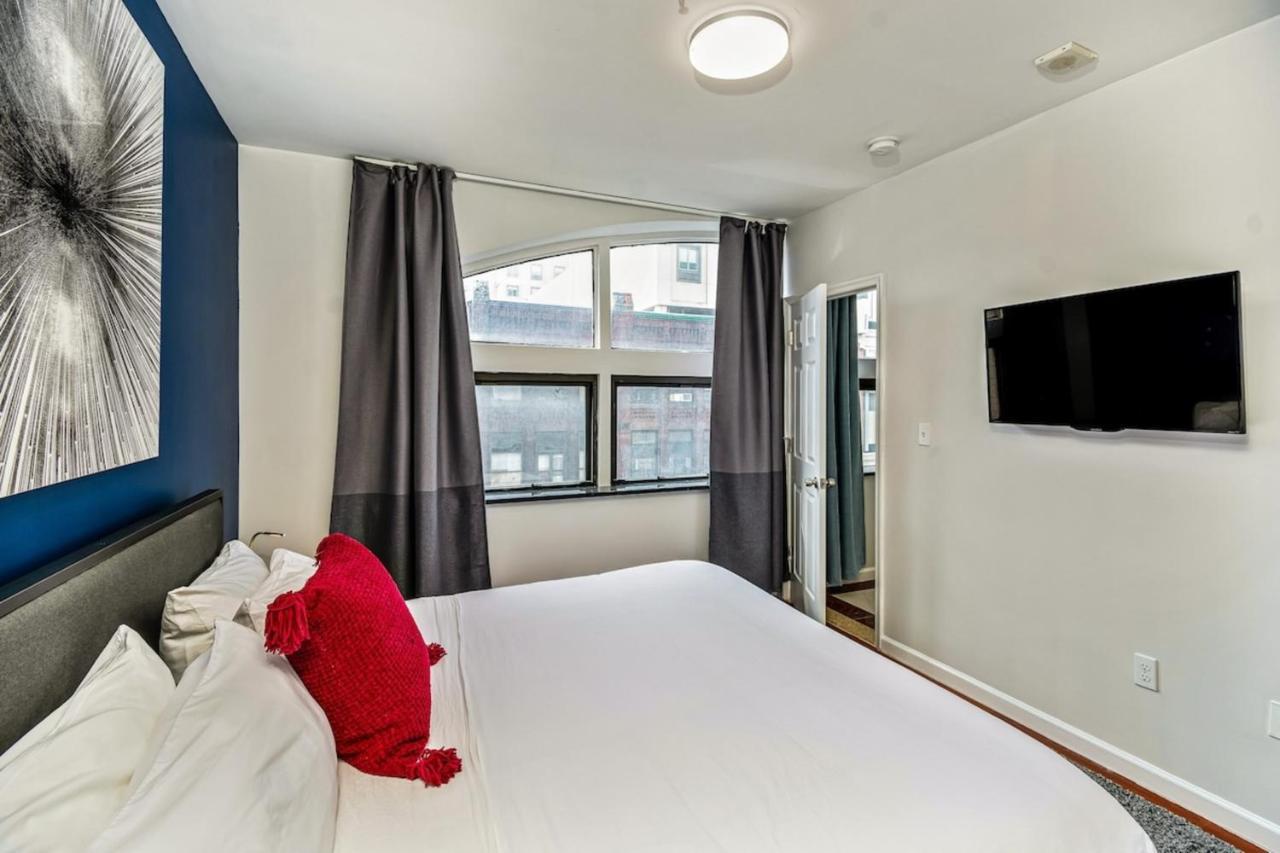 2bd Next To Reading Terminal And Convention Center Apartment *